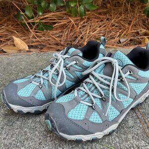 OBOZ HIKING SHOES LADIES 9.5  USED FAIR